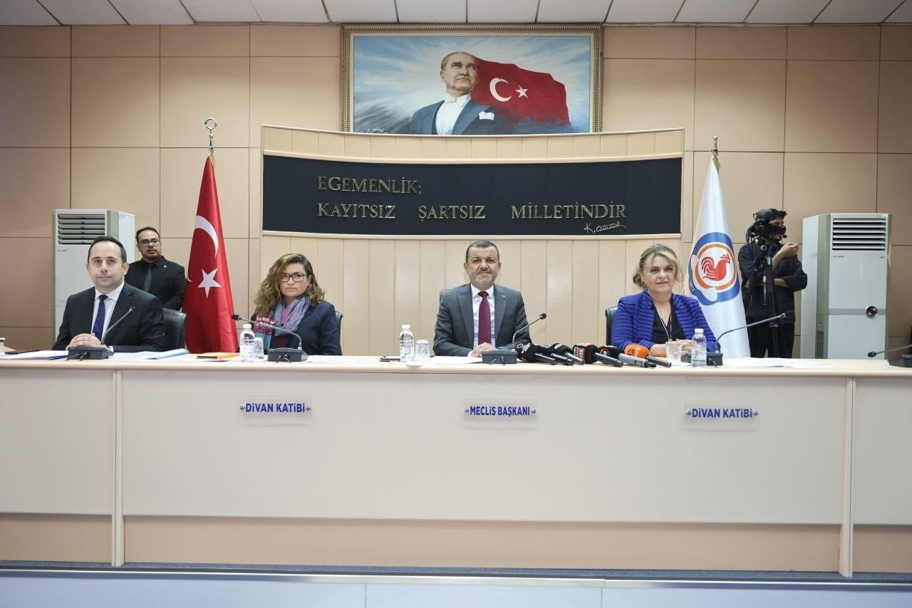 DENİZLİ BÜYÜKŞEHİR BELEDİYESİ'NİN 2025 YILI FAALİYET RAPORU MECLİS ONAYINDAN GEÇTİ. BAŞKAN...