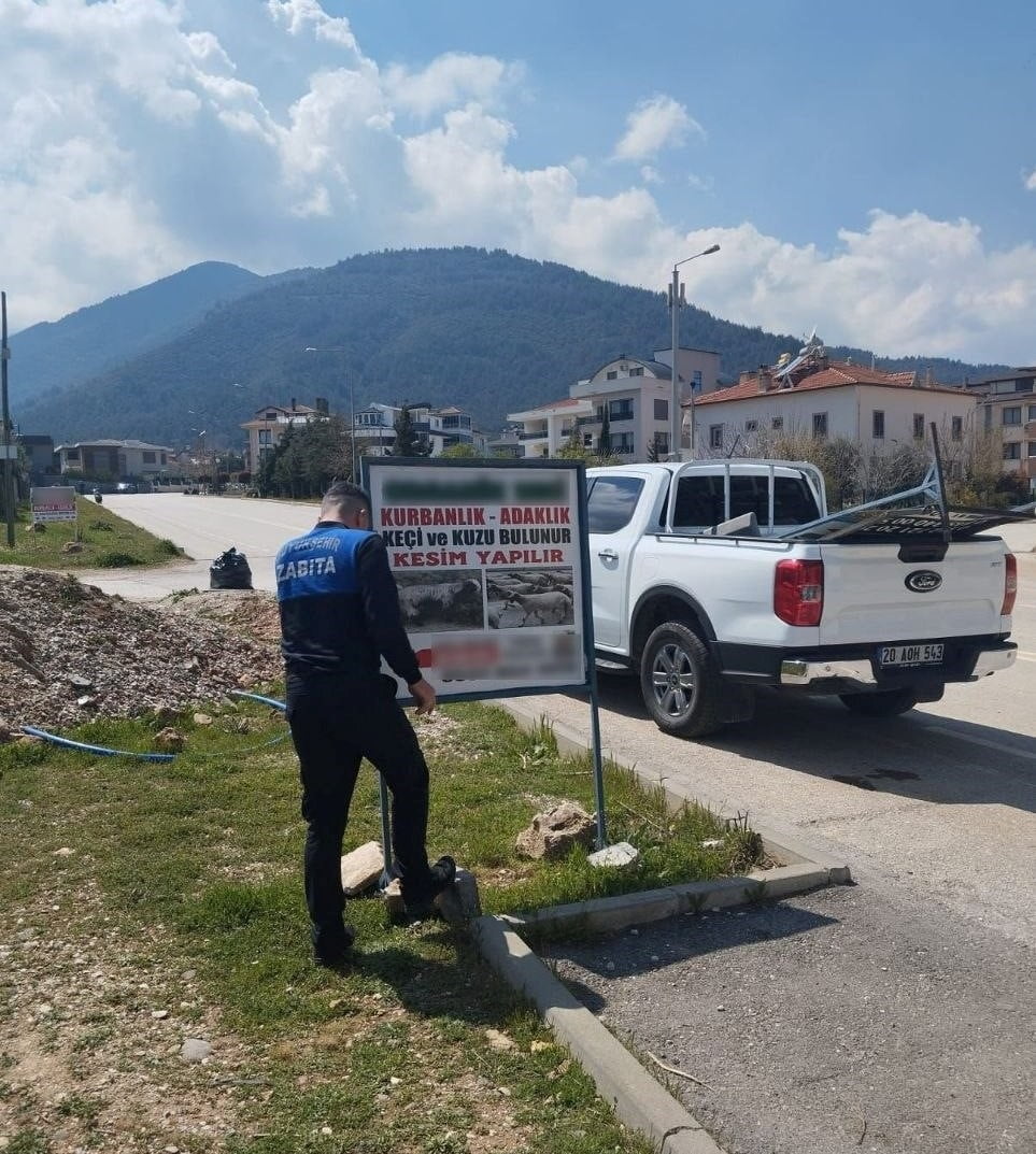 DENİZLİ BÜYÜKŞEHİR BELEDİYESİ, KENT ESTETİĞİNİ KORUMAK VE YAYA-ARAÇ GÜVENLİĞİNİ SAĞLAMAK AMACIYLA...