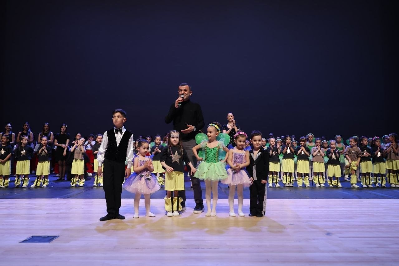 DENİZLİ BÜYÜKŞEHİR BELEDİYESİ’NİN 23 NİSAN ULUSAL EGEMENLİK VE ÇOCUK BAYRAMI ETKİNLİKLERİ, BALE VE...