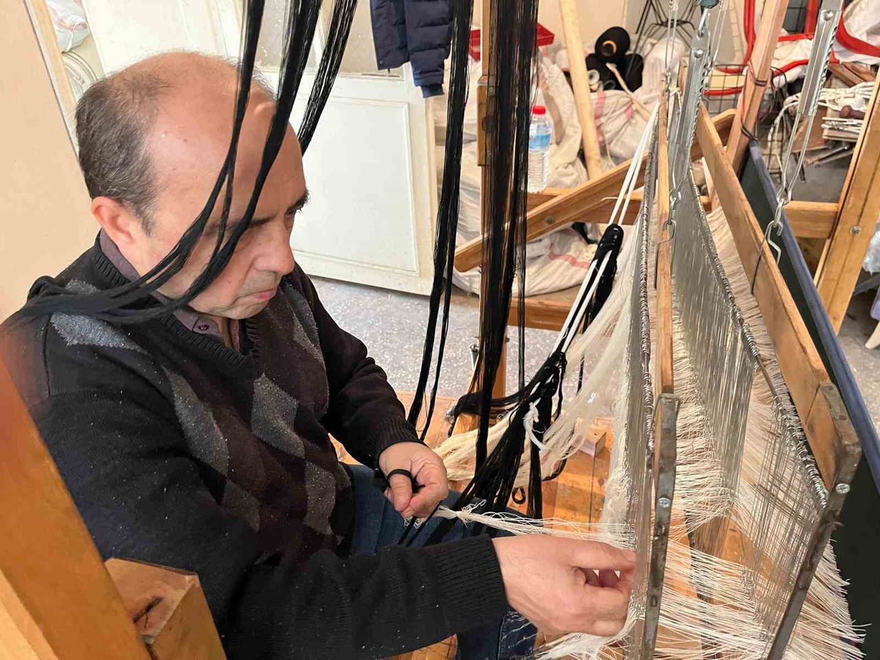 DENİZLİ’NİN BULDAN İLÇESİNDE BABA MESLEĞİNİ DEVAM ETTİREN ULAMA USTASI, ULAYICILIK MESLEĞİNİN...