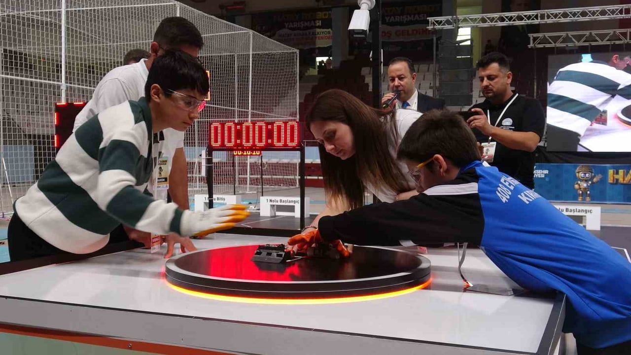 DEPREMİN İZLERİNİN SİLİNDİĞİ HATAY’DA RESMİ KURUMLARIN İŞ BİRLİĞİNDE 4 NİSAN TARİHLERİNDE...