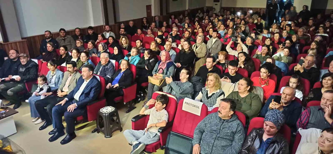 DEVREK'TE TÜRK HAKL MÜZİĞİ ŞÖLENİ