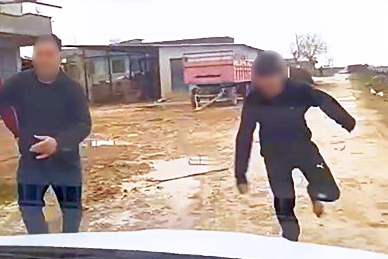 DİCLE ELEKTRİK, KAÇAK ELEKTRİKLE MÜCADELE KAPSAMINDA SAHADA YÜRÜTTÜĞÜ DENETİMLERDE BİR KEZ DAHA...