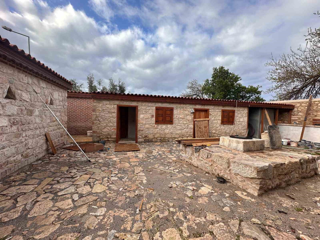 DİDİM’DE RESTORASYONU TAMAMLANAN BİNA, TURİZM LİSESİ’NE DEVREDİLDİ