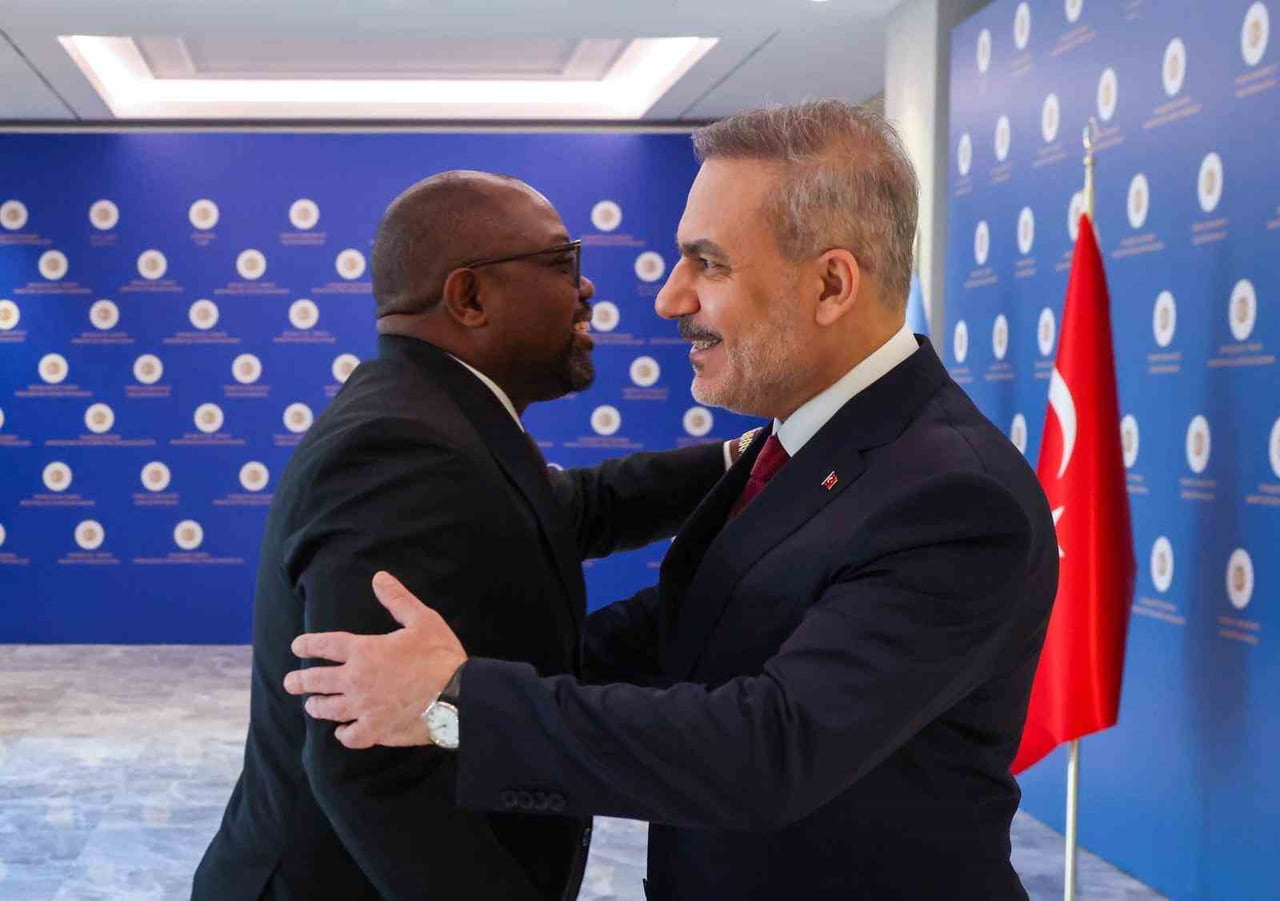 DIŞİŞLERİ BAKANI HAKAN FİDAN, BOTSVANA ULUSLARARASI İLİŞKİLER BAKANI PHENYO BUTALE İLE BİR ARAYA...