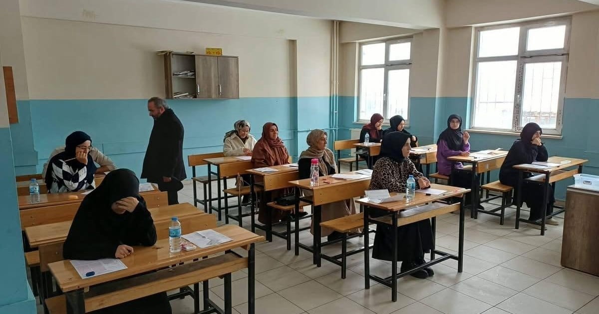 DİYANET İŞLERİ BAŞKANLIĞI TARAFINDAN TÜRKİYE GENELİNDE LİSE VE ÜNİVERSİTE ÖĞRENCİLERİNE YÖNELİK...