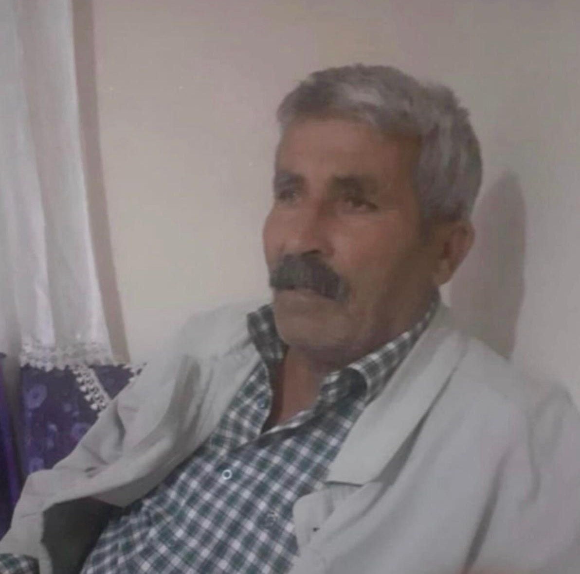 DİYARBAKIR'IN SUR İLÇESİNDE KOVALADIĞI İNEĞİNİN PEŞİNDEN BEDRİ ULAŞ, ARAÇ ÇARPMASI SONUCU HAYATINI...