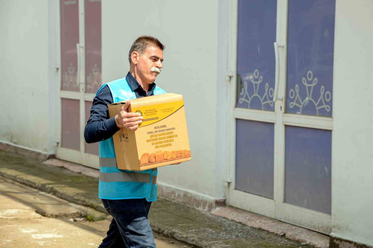 DİYARBAKIR BÜYÜKŞEHİR BELEDİYESİ, GLÜTENSİZ ÜRÜNLERE ERİŞİMDE ZORLUK YAŞAYAN ÇÖLYAK HASTALARI İÇİN...