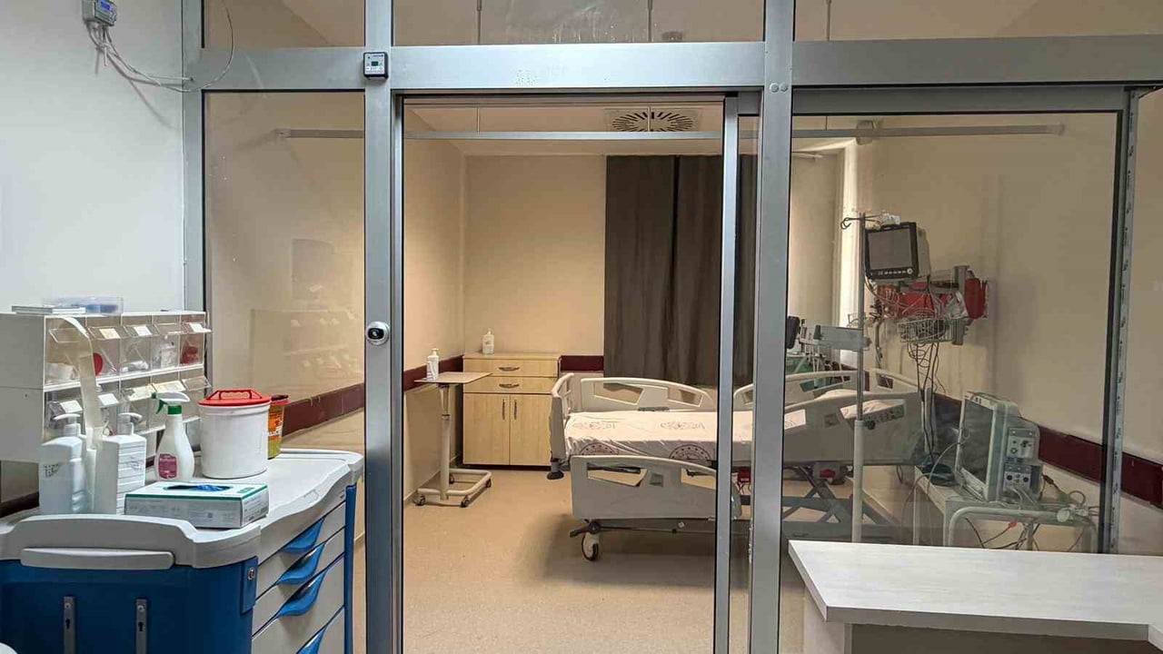 DİYARBAKIR GAZİ YAŞARGİL EĞİTİM VE ARAŞTIRMA HASTANESİ BÜNYESİNDE HİZMET VEREN YANIK MERKEZİNDE...