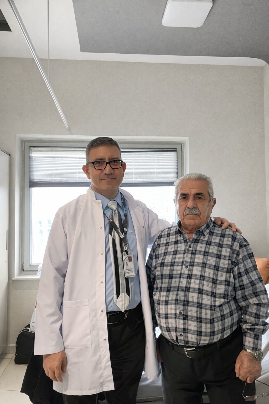 DOÇ DR. GÖÇER VE HASTA