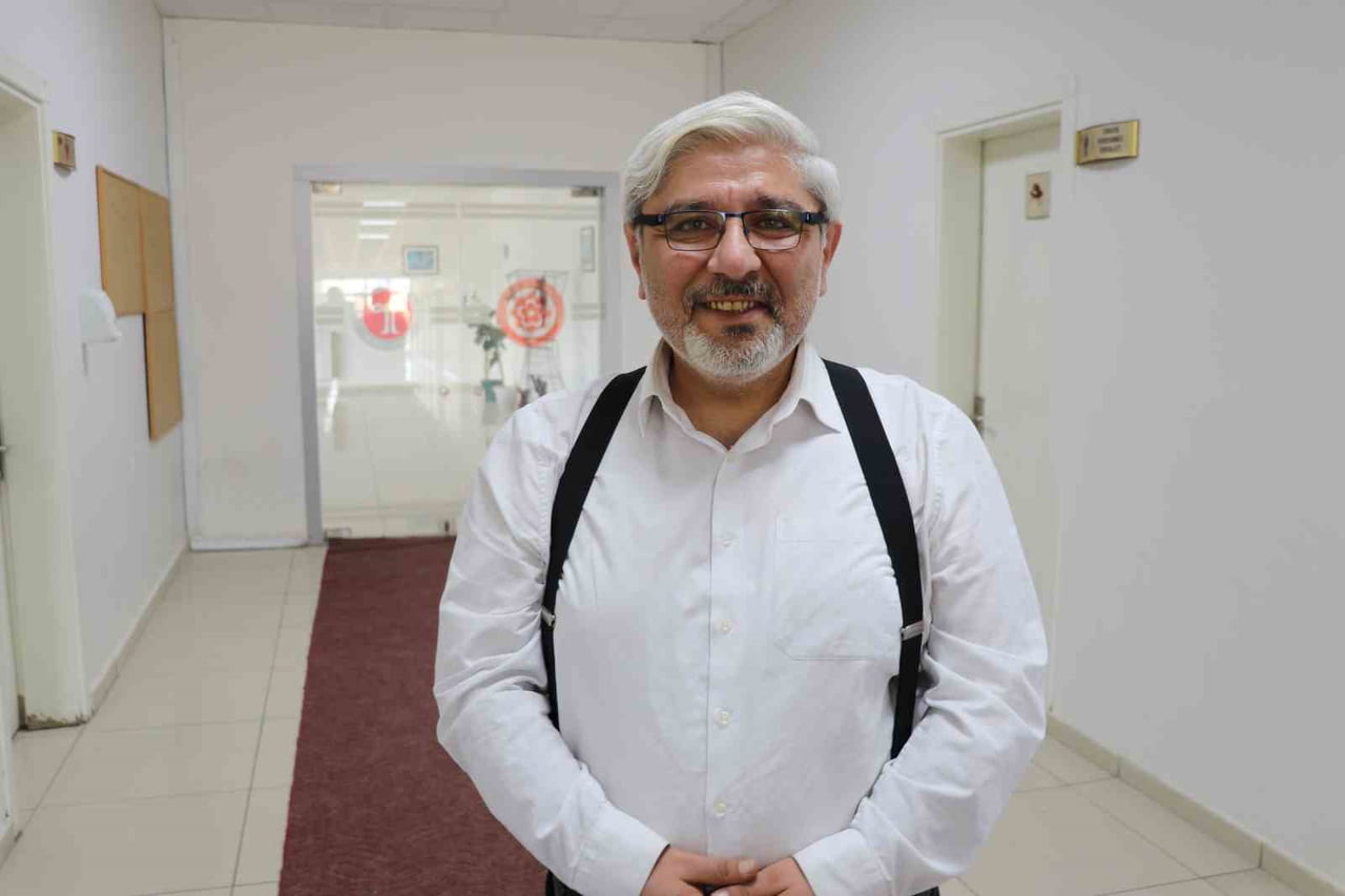 DOÇ. DR. SEFER DARICI, İNSANLARIN NORMAL YAŞANTISINDA SÖYLEMEYECEĞİ SÖZLERİ ÇEVRİM İÇİ...