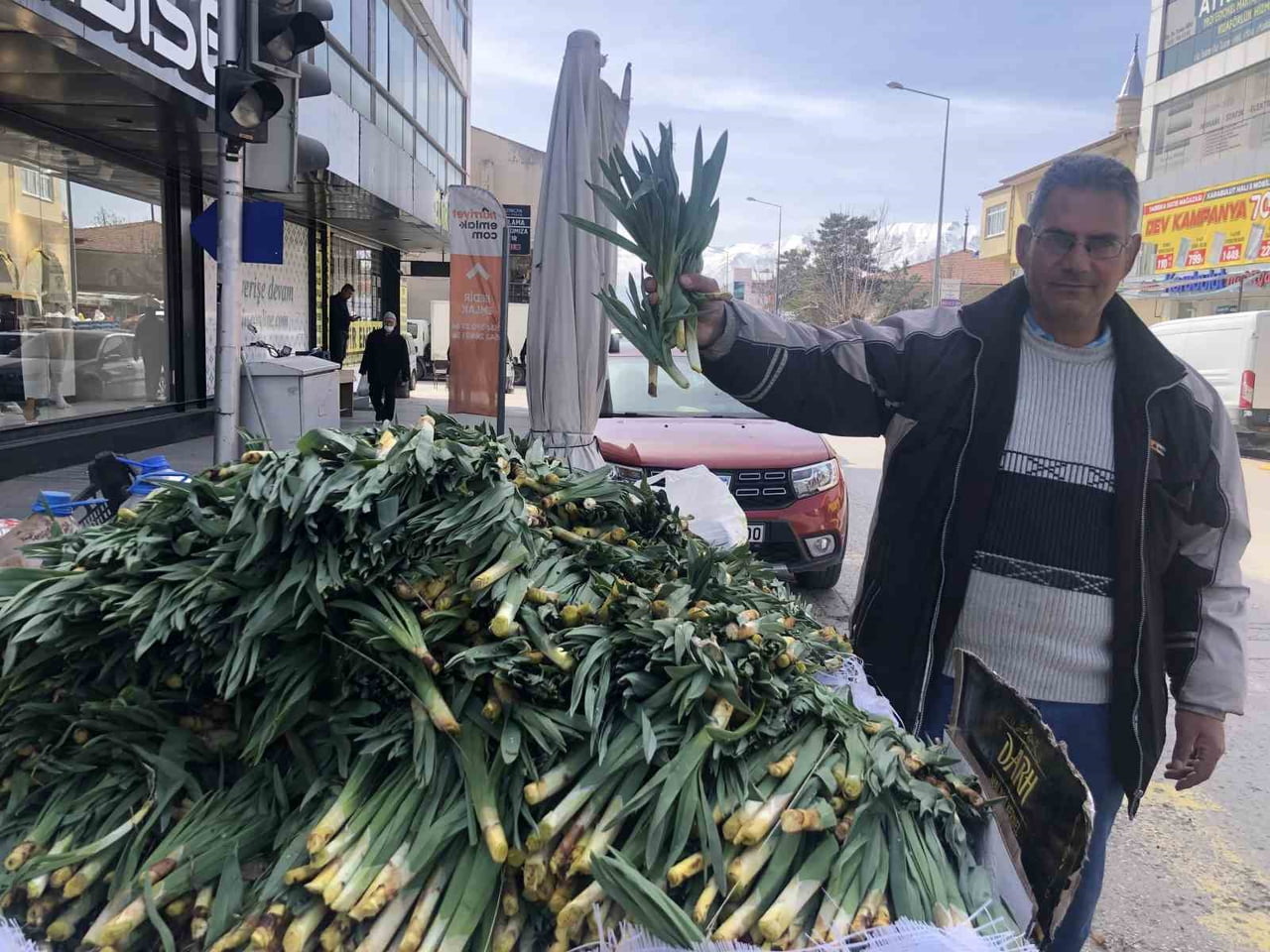 DOĞAL ANTİBİYOTİK ÇİRİŞ OTU ERZİNCAN TEZGAHLARINDA YERİNİ ALDI