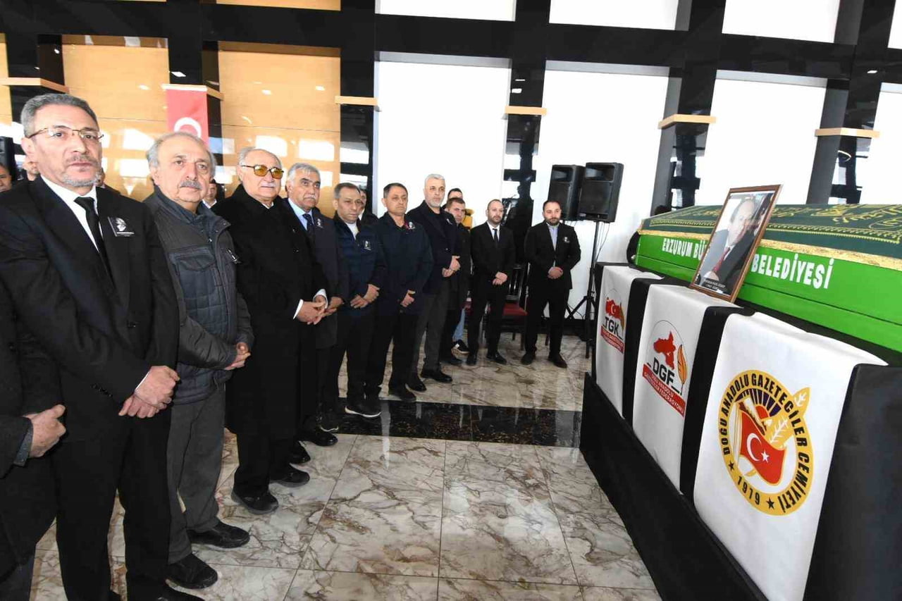 DOĞU ANADOLU GAZETECİLER CEMİYETİ VE FEDERASYONU ONURSAL BAŞKANI, ERZURUM BASININ DUAYEN İSMİ...