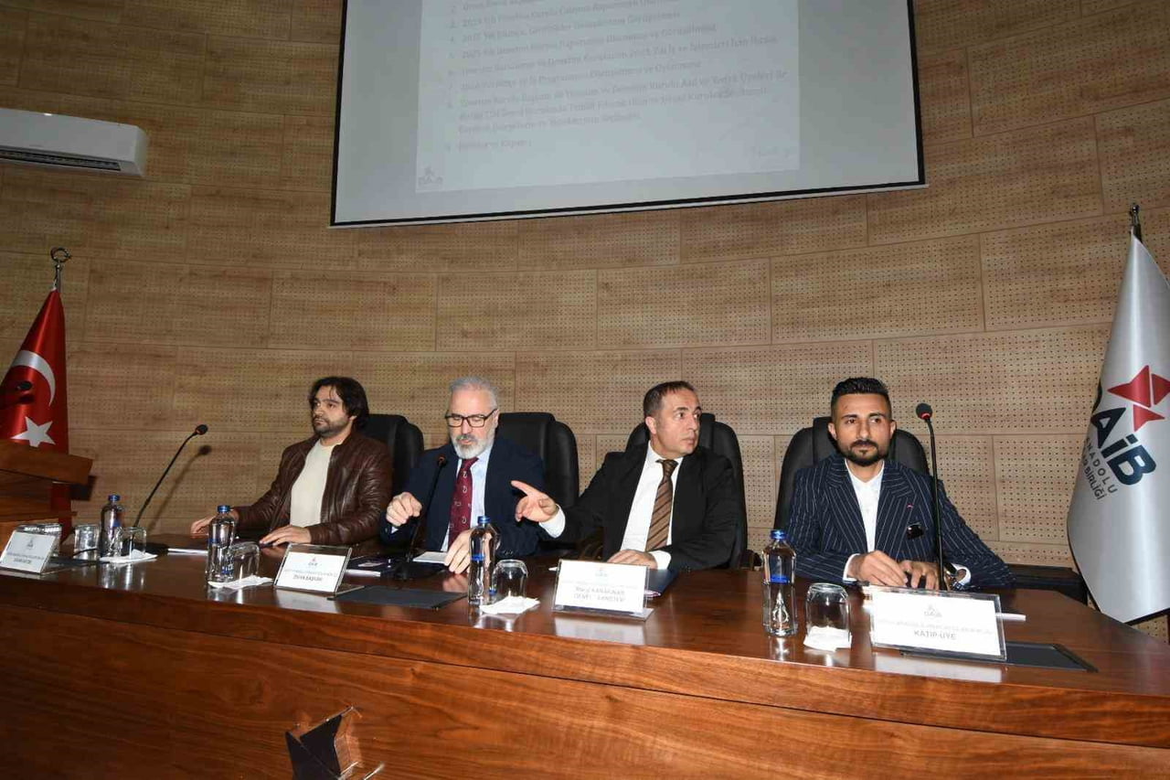 DOĞU ANADOLU İHRACATÇILAR BİRLİĞİ (DAİB) 2026 YILI OLAĞAN GENEL KURULU GERÇEKLEŞTİRİLDİ. MEVCUT...