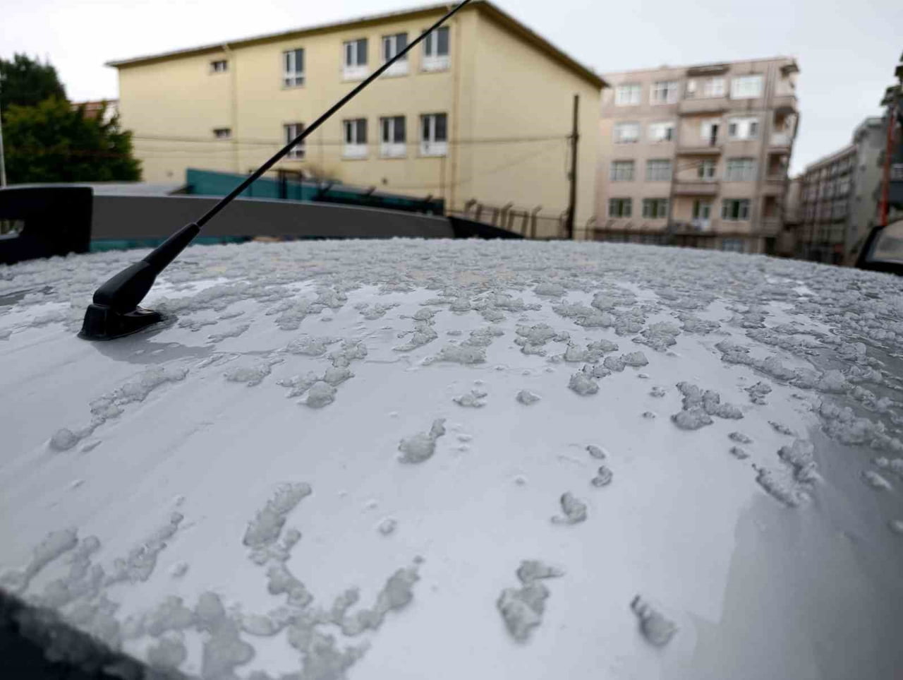 DOLU İLE KARIŞIK YAĞIŞ ETKİLİ OLDU