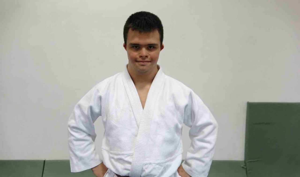 DOWN SENDROMLU MİLLİ JUDOCU MUSTAFA ERBİL, TÜRKİYE'DE ELDE ETTİĞİ ŞAMPİYONLUKLARIN ARDINDAN GÖZÜNÜ...