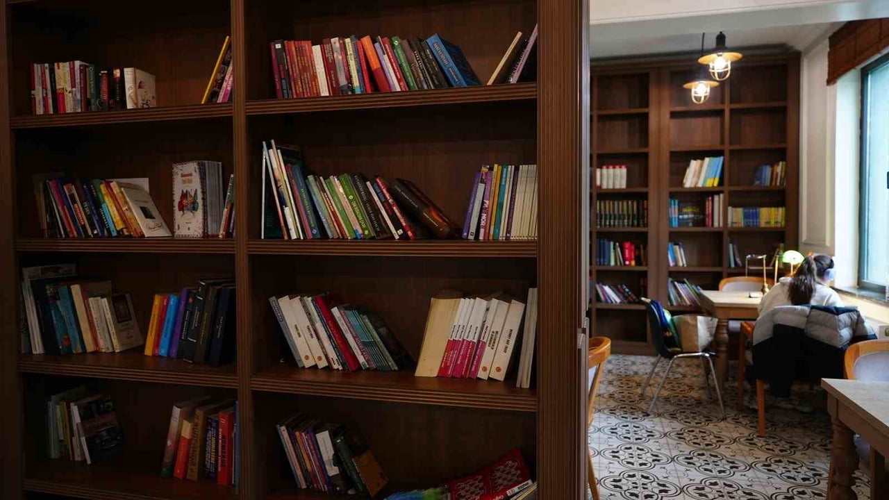 DÜZCE BELEDİYE BAŞKANI DR. FARUK ÖZLÜ, EĞİTİMİN, OKUMANIN VE KÜLTÜRÜN ÖNEMİNDEN HER FIRSATTA SÖZ...