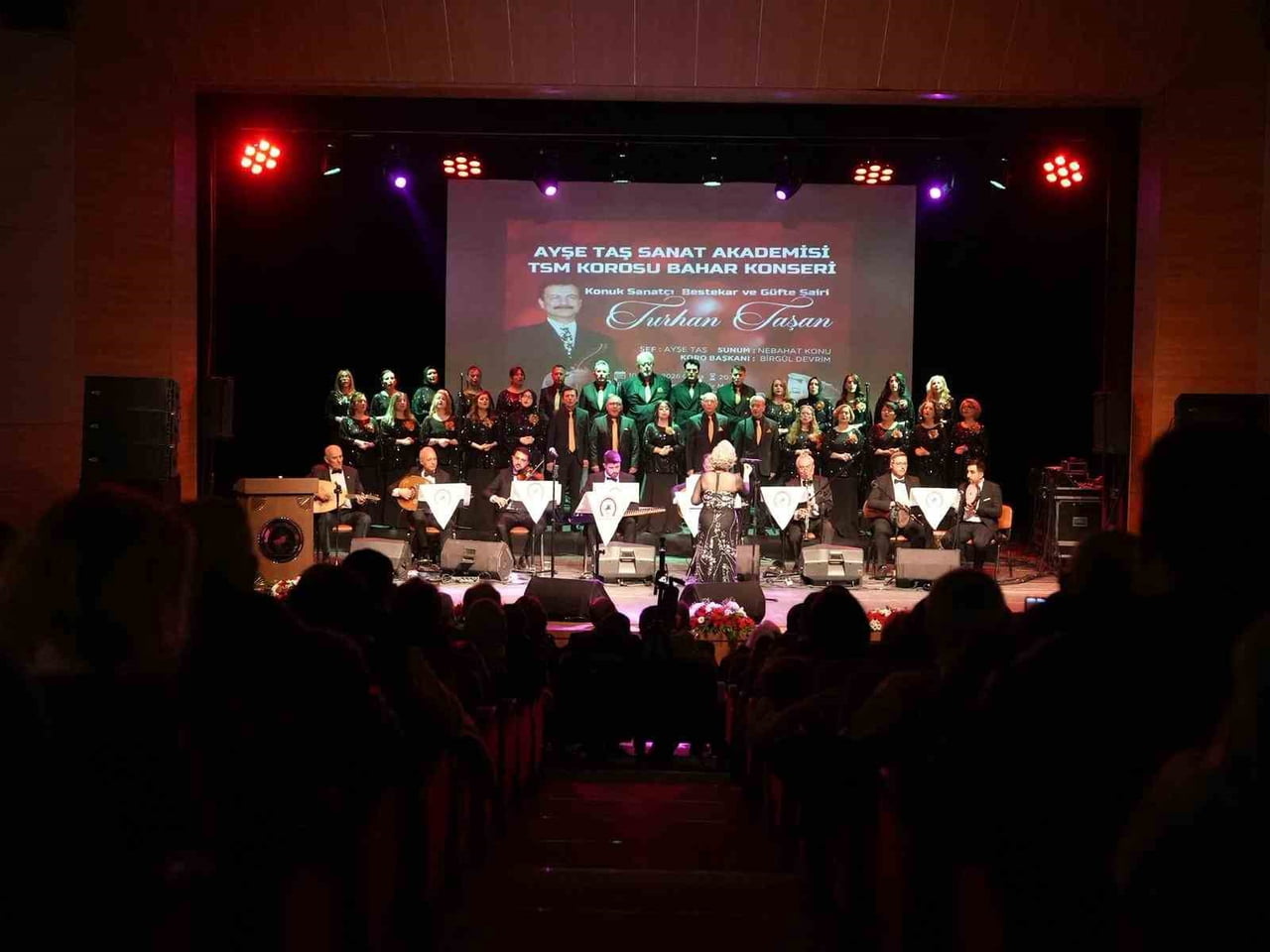 DÜZCE BELEDİYESİ BÜNYESİNDEKİ AYŞE TAŞ SANAT AKADEMİSİ TÜRK SANAT MÜZİĞİ (TSM) KOROSU, BAHAR...