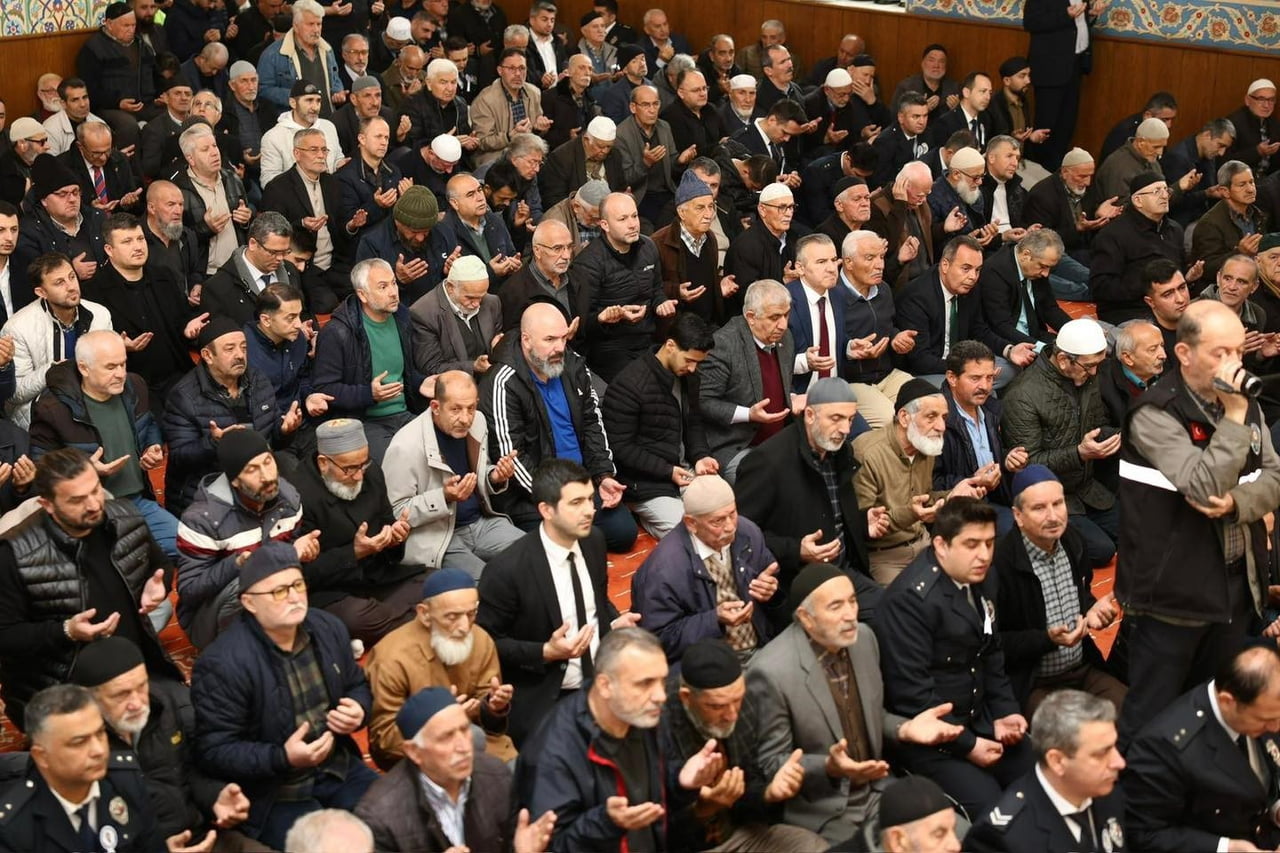 DÜZCE’DE, POLİS TEŞKİLATI'NIN KURULUŞUNUN 181. YILDÖNÜMÜ ETKİNLİKLERİ KAPSAMINDA ŞEHİT POLİSLER...