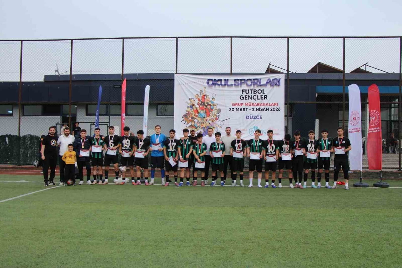 DÜZCE GENÇLİK VE SPOR İL MÜDÜRLÜĞÜ EV SAHİPLİĞİNDE DÜZENLENEN 2025-2026 OKUL SPORLARI GENÇLER...
