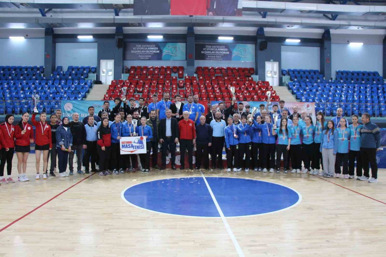 DÜZCE’NİN EV SAHİPLİĞİNDE 2. LİG 3. ETAP PLAY-OFF / KLASMAN MASA TENİSİ MÜSABAKALARI, BÜYÜK BİR...