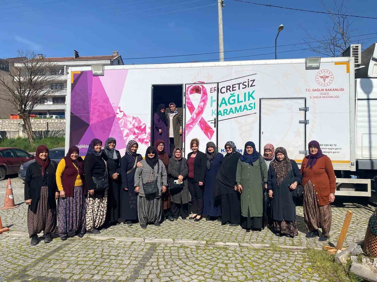 DÜZCE’NİN YIĞILCA İLÇESİNDE KANSERLE MÜCADELEDE ÖNEMLİ BİR ADIM ATILDI. İLÇEDE KONUŞLANDIRILAN...