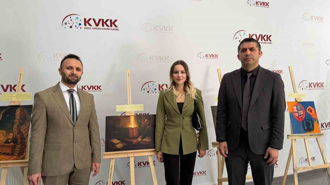 DÜZCE ÜNİVERSİTESİ ÖĞRENCİLERİ KİŞİSEL VERİ HUKUKU, VERİ İŞLEME SÜREÇLERİ VE KİŞİSEL VERİLERİ...