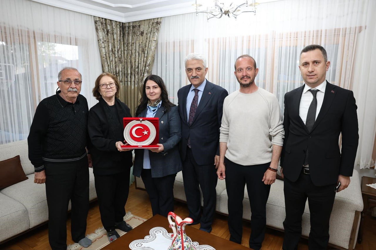 DÜZCE VALİSİ MEHMET MAKAS VE EŞİ ELİF MAKAS, POLİS TEŞKİLATI’NIN 181. KURULUŞ YIL DÖNÜMÜ...