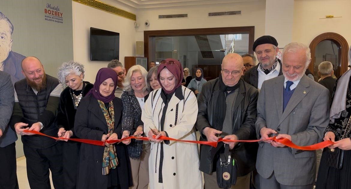 DÜZENLENEN HAT SERGİSİNDEN KATILIMCILAR