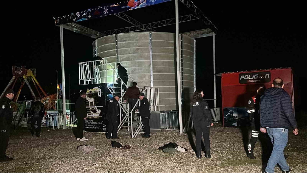 EDİRNE'DE BİR LUNAPARKTA EĞLENCE ARACINDAN DÜŞEREK HAYATINI KAYBEDEN 29 YAŞINDAKİ SEDAT ÇOKTAŞ'IN...