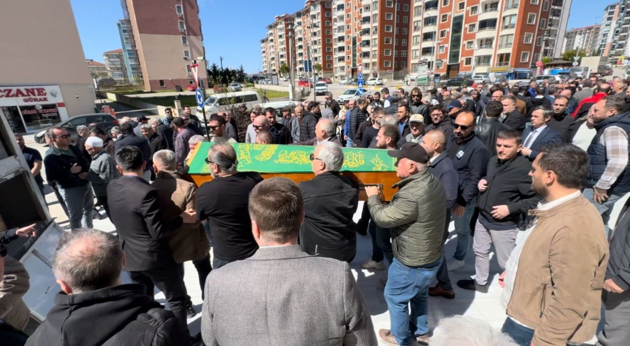 EDİRNE’DE 5’İNCİ KATTAKİ DAİRELERİNİN BALKONUNDAN DÜŞEREK HAYATINI KAYBEDEN 11 YAŞINDAKİ ÖZEL...