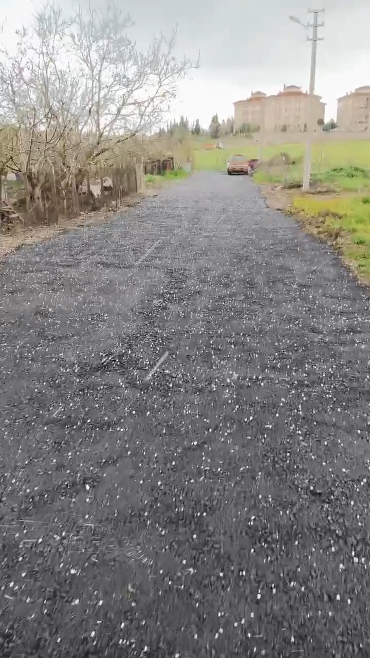 EDİRNE’DE DOLU YAĞIŞI ETKİLİ OLDU