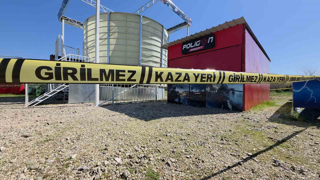 EDİRNE’DE LUNAPARKTA YAŞANAN KAZADA, ‘SIFIR YER ÇEKİMİ’ İSİMLİ OYUN ALETİNDEN DÜŞEN 29 YAŞINDAKİ...