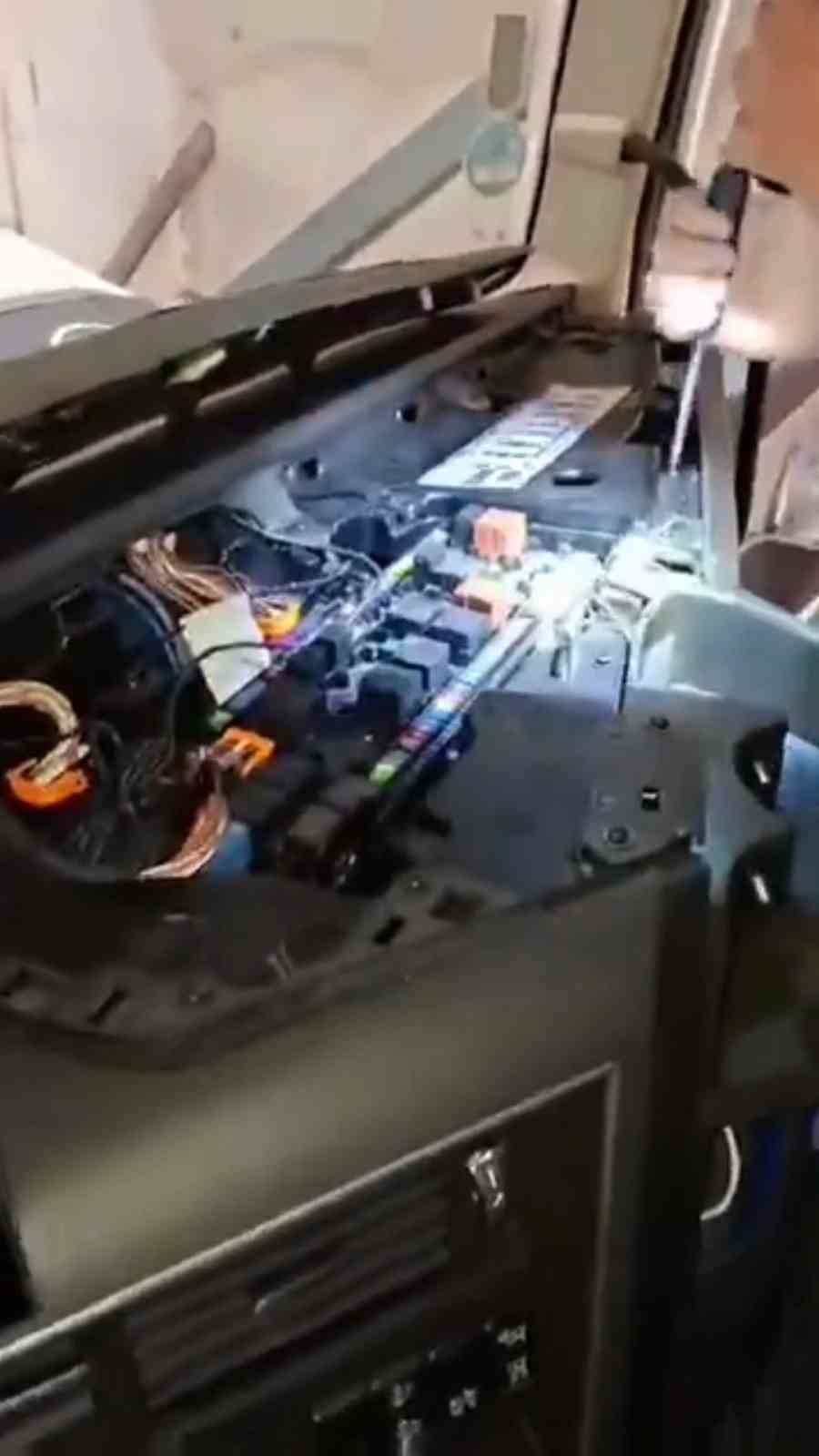 EDİRNE KAPIKULE SINIR KAPISINDAN TÜRKİYE'YE GEÇMEYE ÇALIŞAN BİR TIRDA, BULGARİSTAN'IN KAPİTAN...