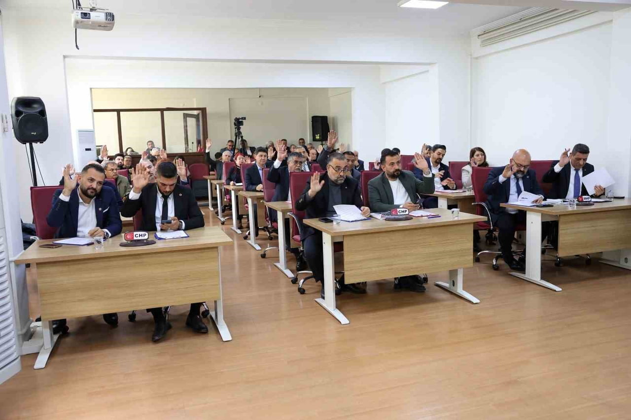 EFELER BELEDİYESİ’NİN 2025 YILI FAALİYET RAPORU MECLİS TOPLANTISINDA OY BİRLİĞİ İLE KABUL...