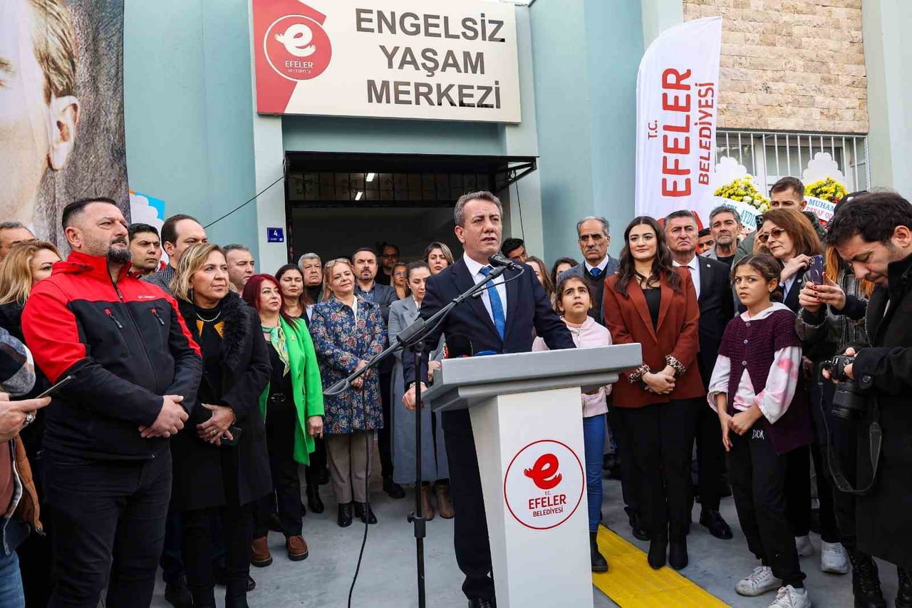 EFELER BELEDİYESİ TARAFINDAN SON İKİ YILDA SOSYAL DESTEK, DİJİTAL EĞİTİM VE ALTYAPI ÇALIŞMALARIYLA...