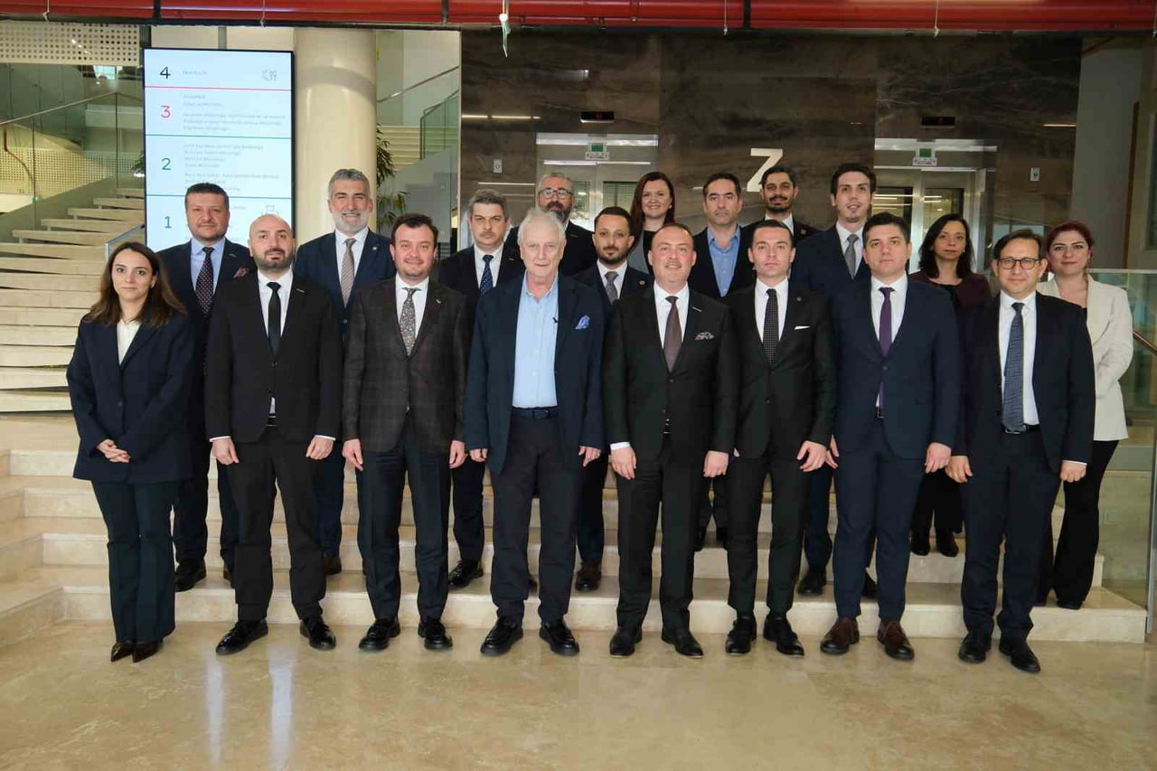 EGE GENÇ İŞ İNSANLARI DERNEĞİ (EGİAD), TÜRKONFED BÜNYESİNDE FAALİYET GÖSTEREN GENÇ İŞ İNSANLARI...