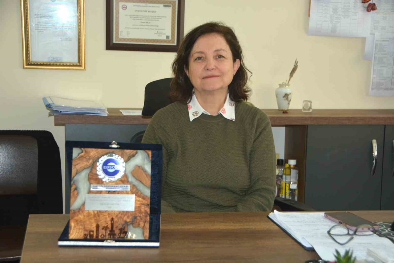 EGE ÜNİVERSİTESİ MÜHENDİSLİK FAKÜLTESİ KİMYA MÜHENDİSLİĞİ BÖLÜMÜ ÖĞRETİM ÜYESİ DOÇ. DR. CANAN...