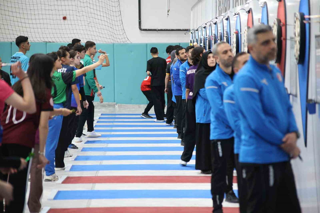 ELAZIĞ’DA DÜZENLENEN OKUL SPORLARI DART YILDIZLAR-GENÇLER GRUP MÜSABAKALARI SONA ERDİ