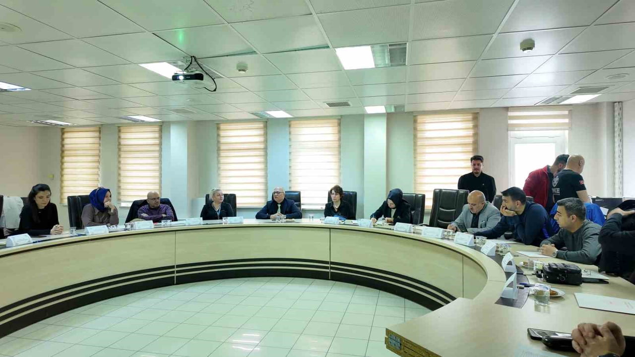 ELAZIĞ’DA HASTANE AFET PLANI YÖNETİCİ EĞİTİMİ