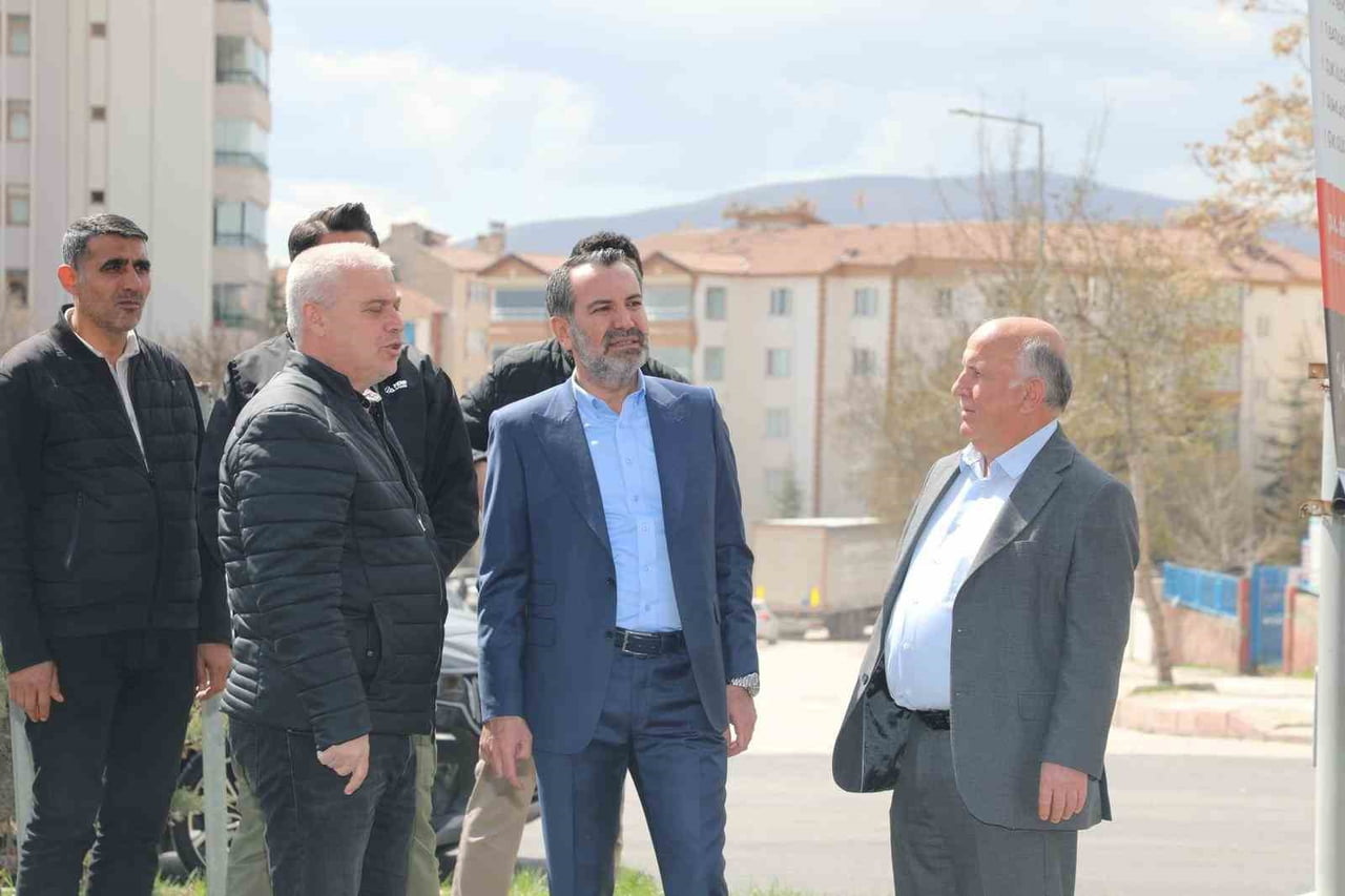 ELAZIĞ’DA MODERN VE KALİTELİ BİR ULAŞIM AĞI OLUŞTURMAYI HEDEFLEYEN BAŞKAN ŞERİFOĞULLARI, BU...