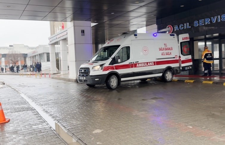 ELAZIĞ’DA YAPIMI DEVAM EDEN SU ARITMA TESİSİNDE İNŞAAT İSKELESİNİN ÇÖKMESİ SONUCU MEYDANA GELEN İŞ...