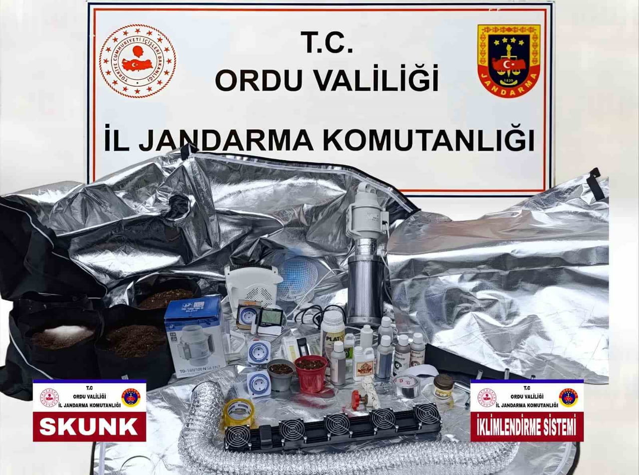 ELE GEÇİRİLEN UYUŞTURUCU MADDE VE EKİPMANLARIN BİR KISMI