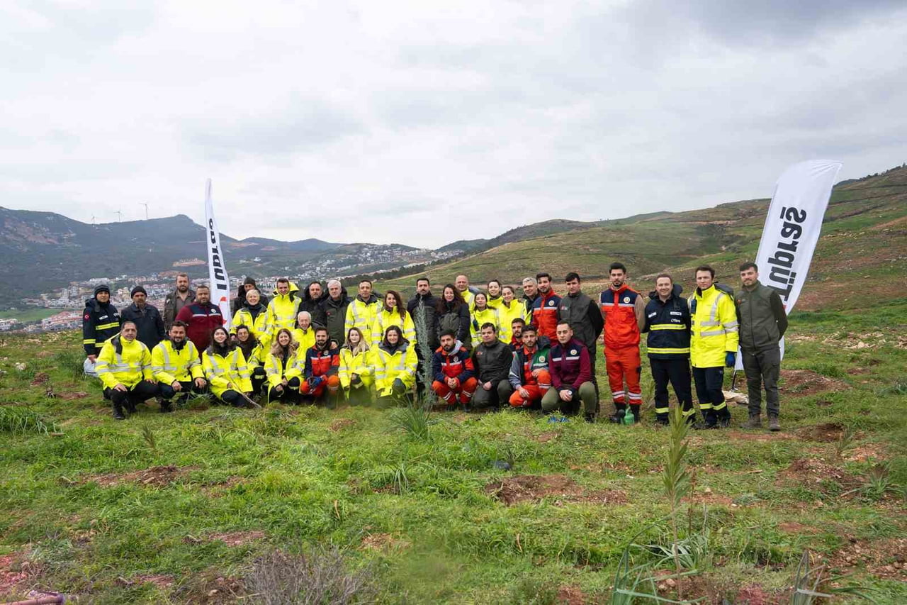 ENERJİ ŞİRKETİ TÜPRAŞ, "ENERJİMİZ GELECEĞE" YAKLAŞIMIYLA RAFİNERİLERİNİN BULUNDUĞU İZMİT, İZMİR...