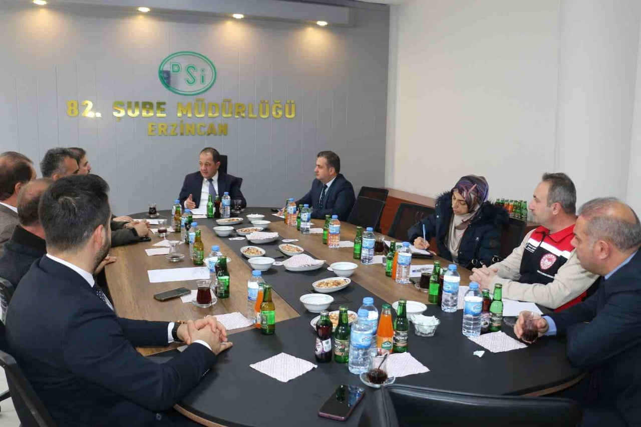 ERZİNCAN'DA TARIM SEZONU ÖNCESİ KOORDİNASYON TOPLANTISI YAPILDI