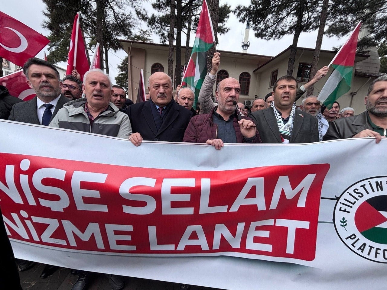 ERZİNCAN’DA FİLİSTİN İÇİN TEK YÜREK ÇAĞRISI