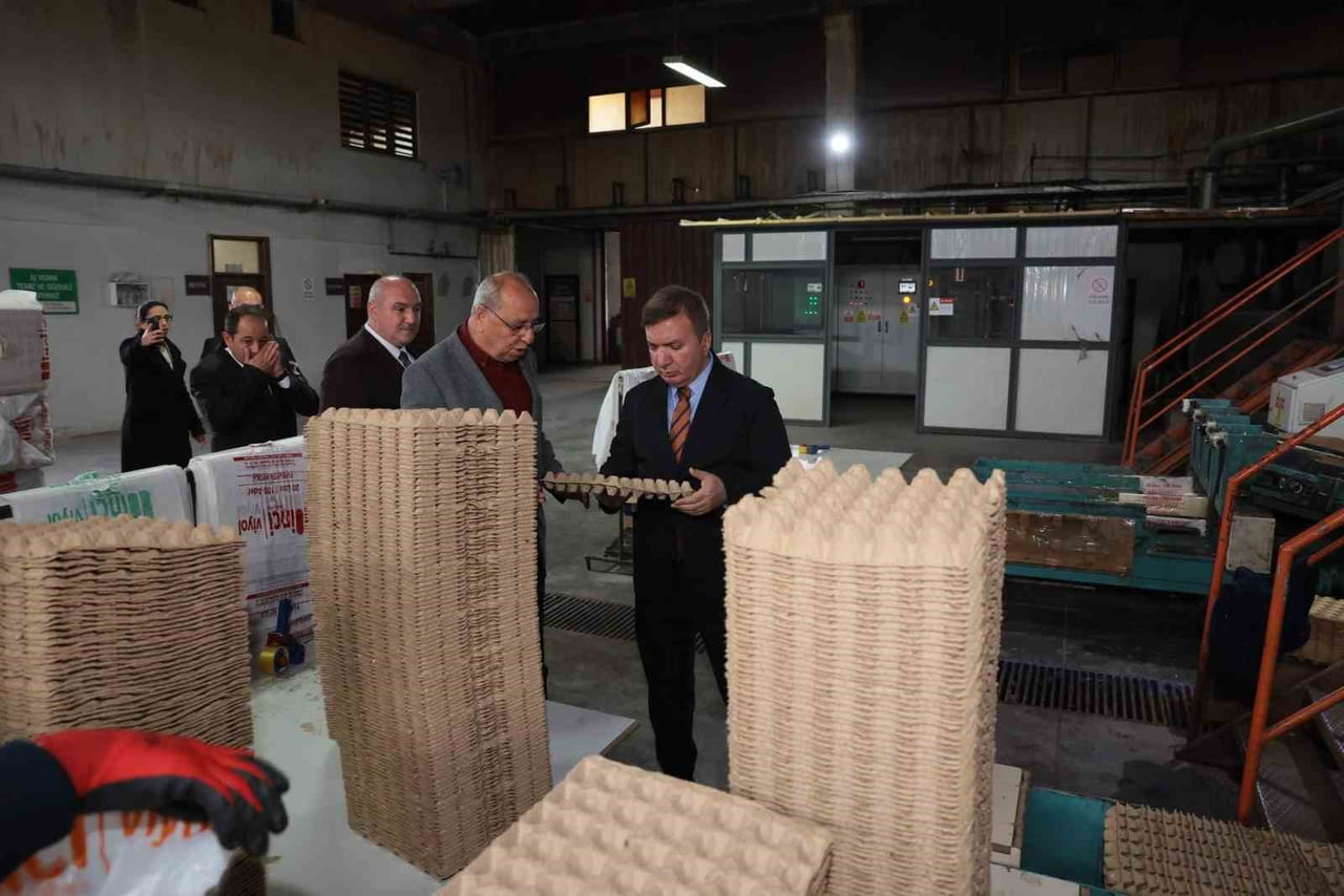 ERZİNCAN VALİSİ HAMZA AYDOĞDU, ORGANİZE SANAYİ BÖLGESİ’NDE FAALİYET GÖSTEREN YUMURTA VİYOLÜ ÜRETİM...