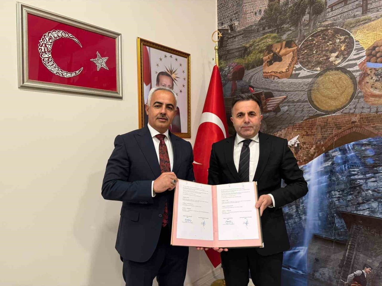 ERZURUM'UN OLTU İLÇESİNDE TARİHİ DOKUYU KORUYARAK SOSYAL YAŞAMA KAZANDIRMAYI AMAÇLAYAN ÖNEMLİ BİR...