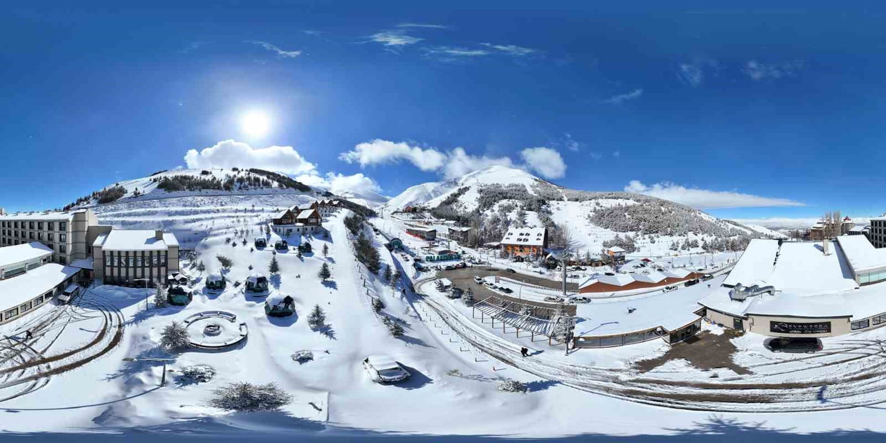 ERZURUM’DA İKİ GÜNDÜR ETKİLİ OLAN KAR YAĞIŞI PALANDÖKEN KAYAK MERKEZİ’Nİ YENİDEN BEYAZ ÖRTÜYLE...