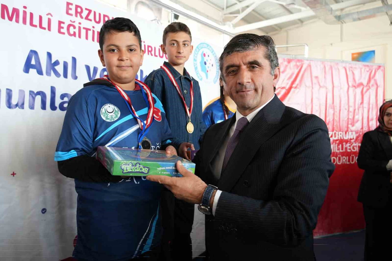 ERZURUM’DA ORTAOKUL KADEMESİ 8. AKIL VE ZEKÂ OYUNLARI İL TURNUVASI SONUÇLANDI.